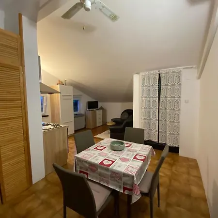 Fulvia Apartment *